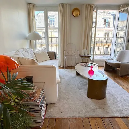 Colombier Apartment